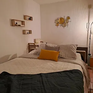 https://trs-agrable-studio-terrasse-mougins-30-m.fr-provencehotel.com